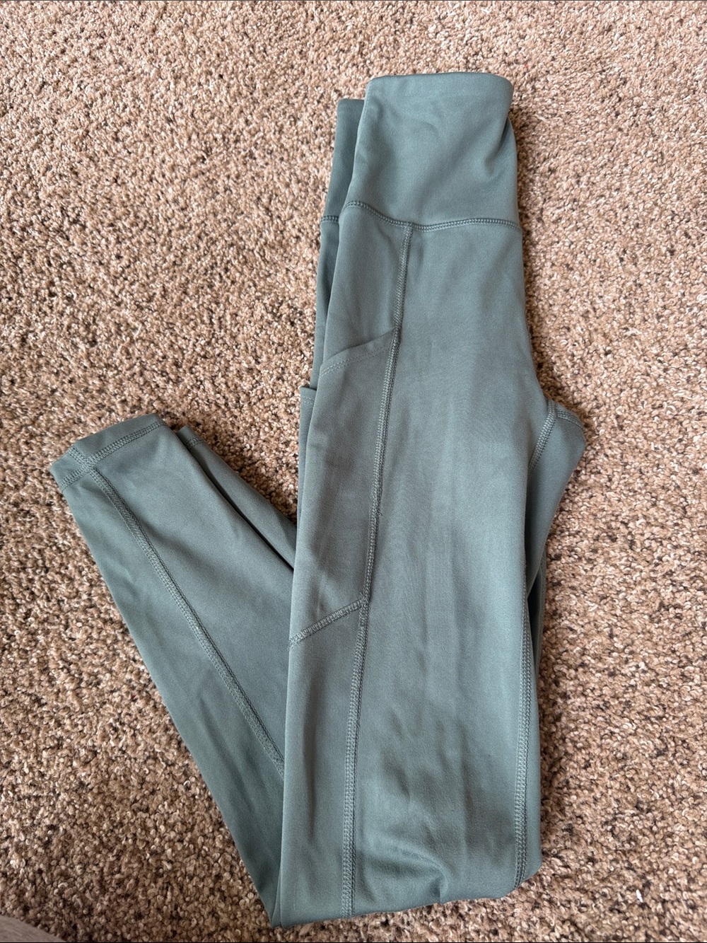 American Eagle The Everything Pocket Legging in Sage Green